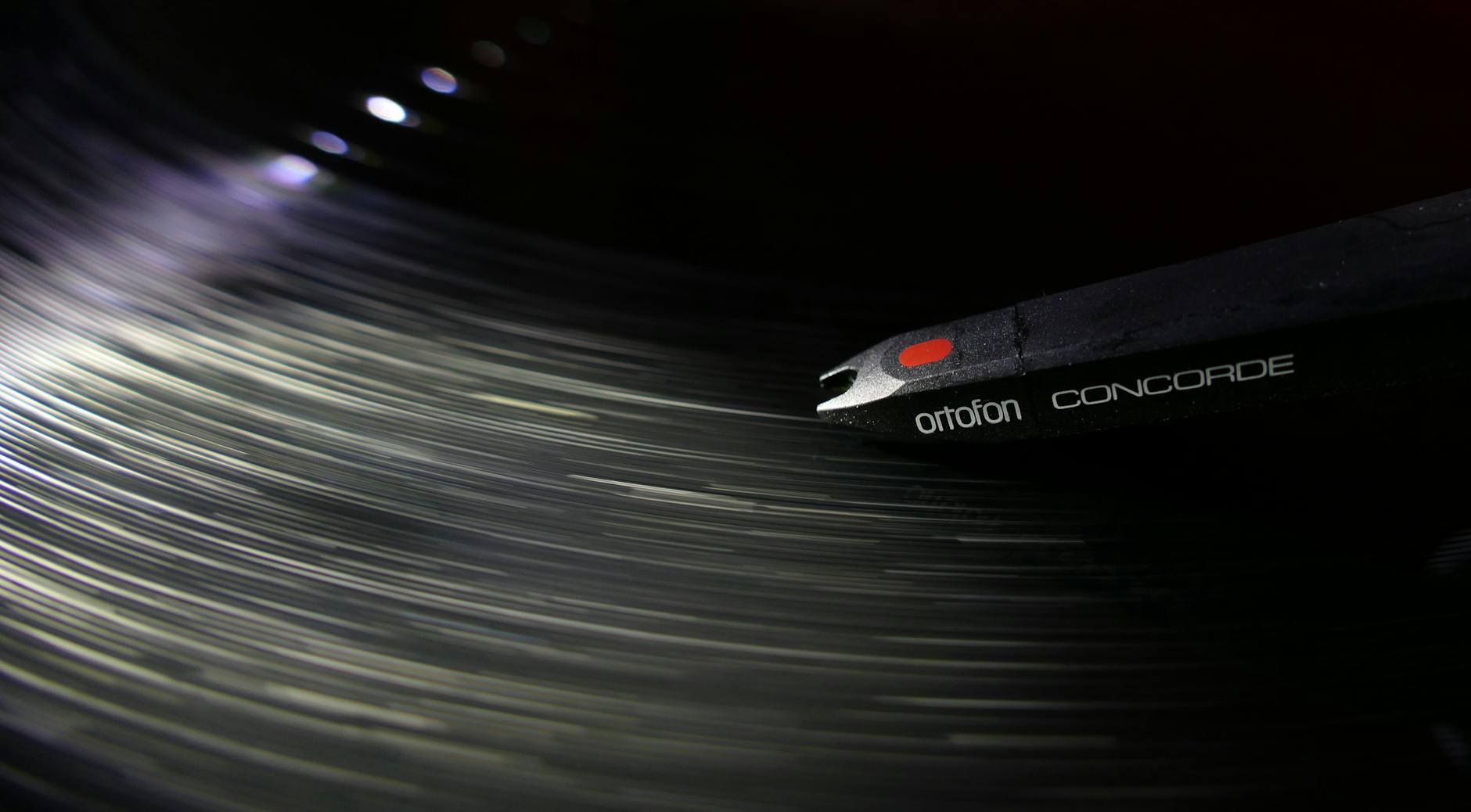 Nadel auf Vinyl — Drehmoment Records